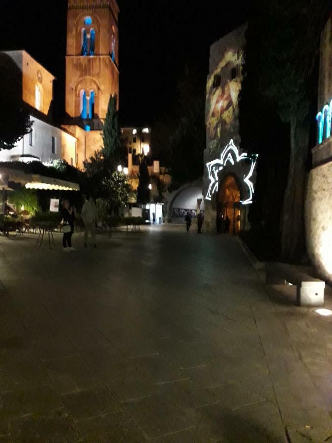 Вилла Il Cortile Равелло Экстерьер фото